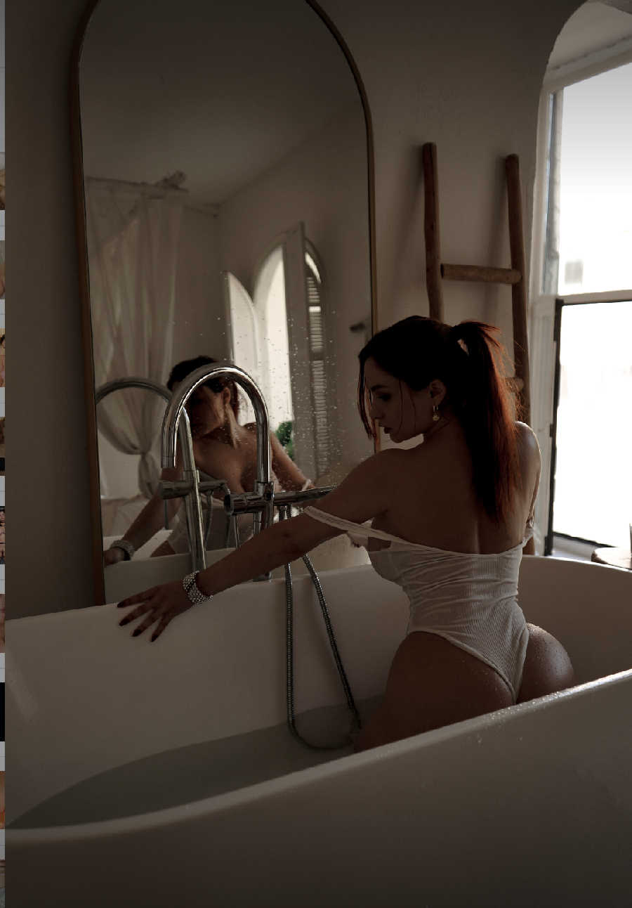 A playful frame from Miranda Faith nude — online in Zhucheng