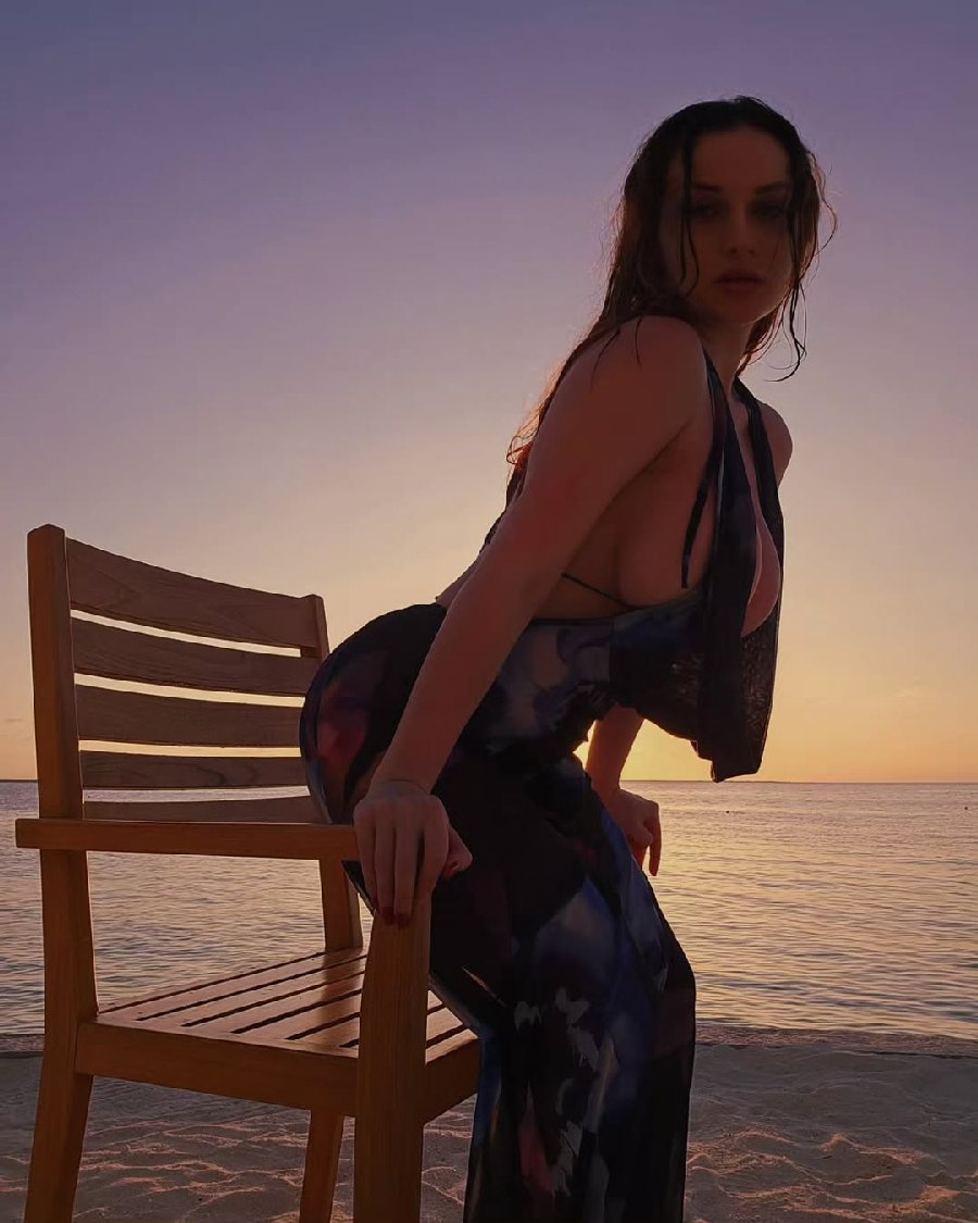 Sexy girl Miranda Faith nude in Zhucheng